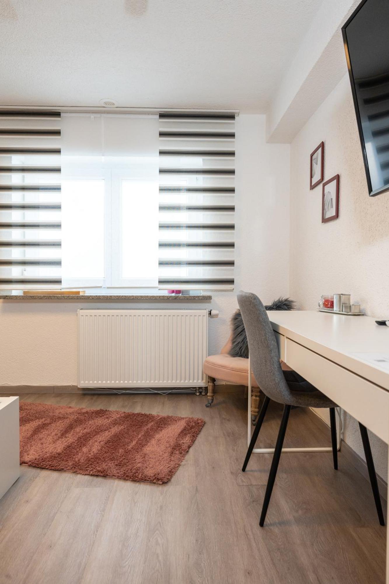 Modern House With Pool - 3 Bedrooms 2 Bathrooms Memmingen Eksteriør billede