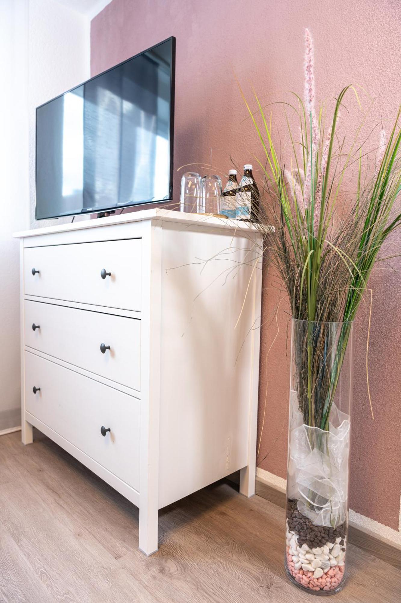 Modern House With Pool - 3 Bedrooms 2 Bathrooms Memmingen Eksteriør billede