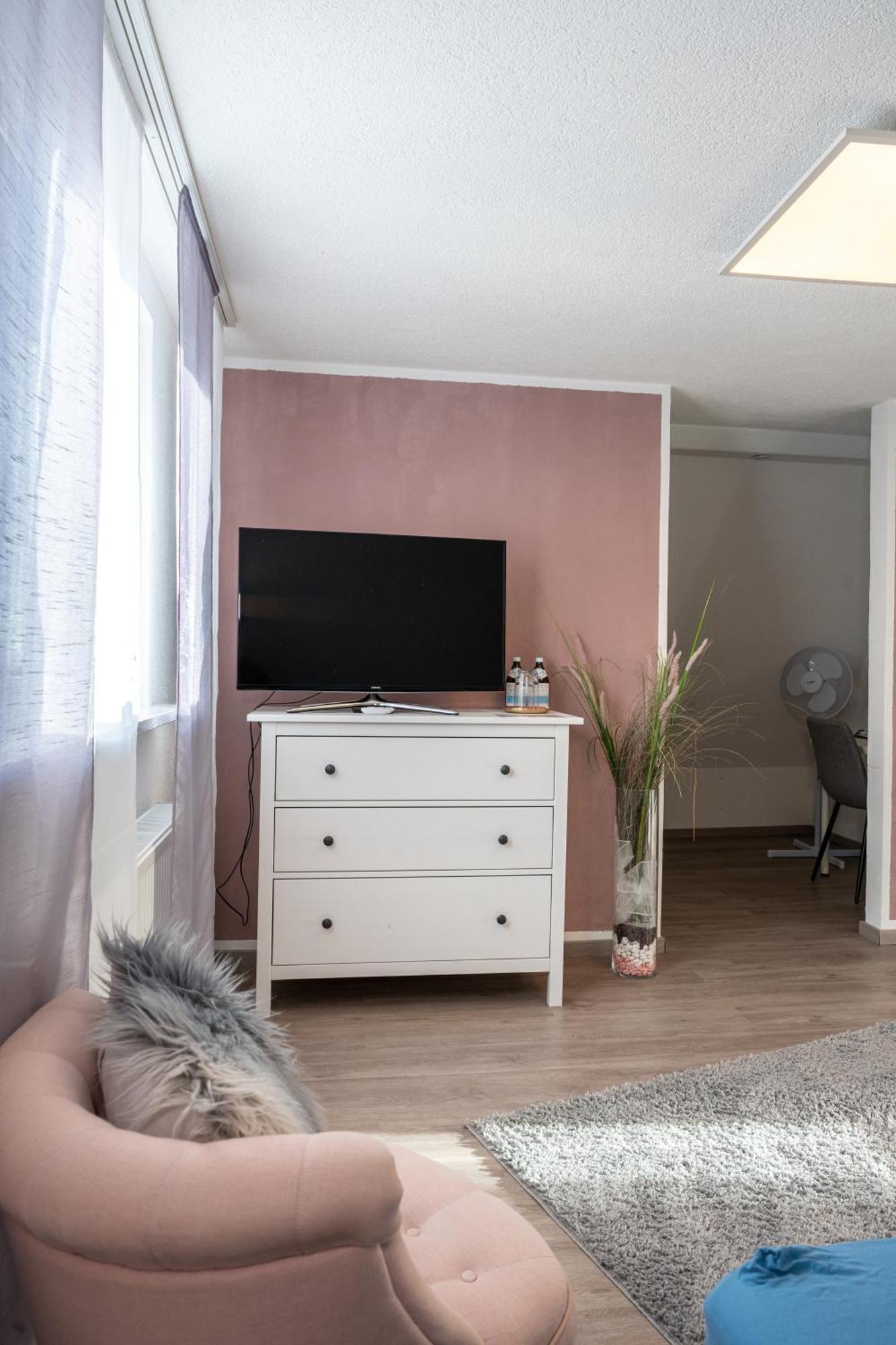 Modern House With Pool - 3 Bedrooms 2 Bathrooms Memmingen Eksteriør billede